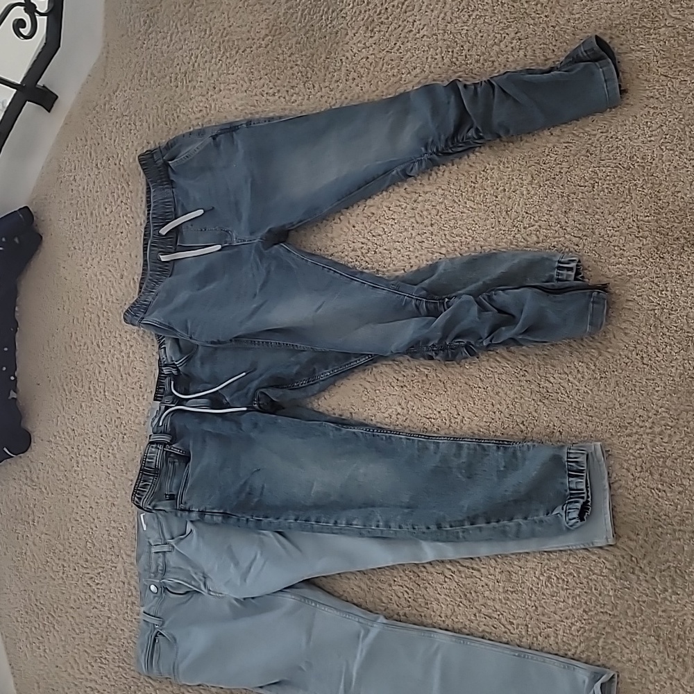 3 paira of H and M jeans